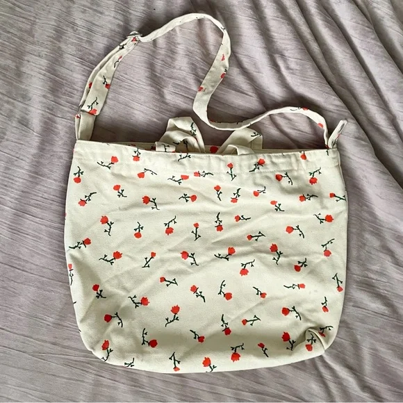 BAGGU horizontal zip duck bag painted wildflower - Picture 4 of 8